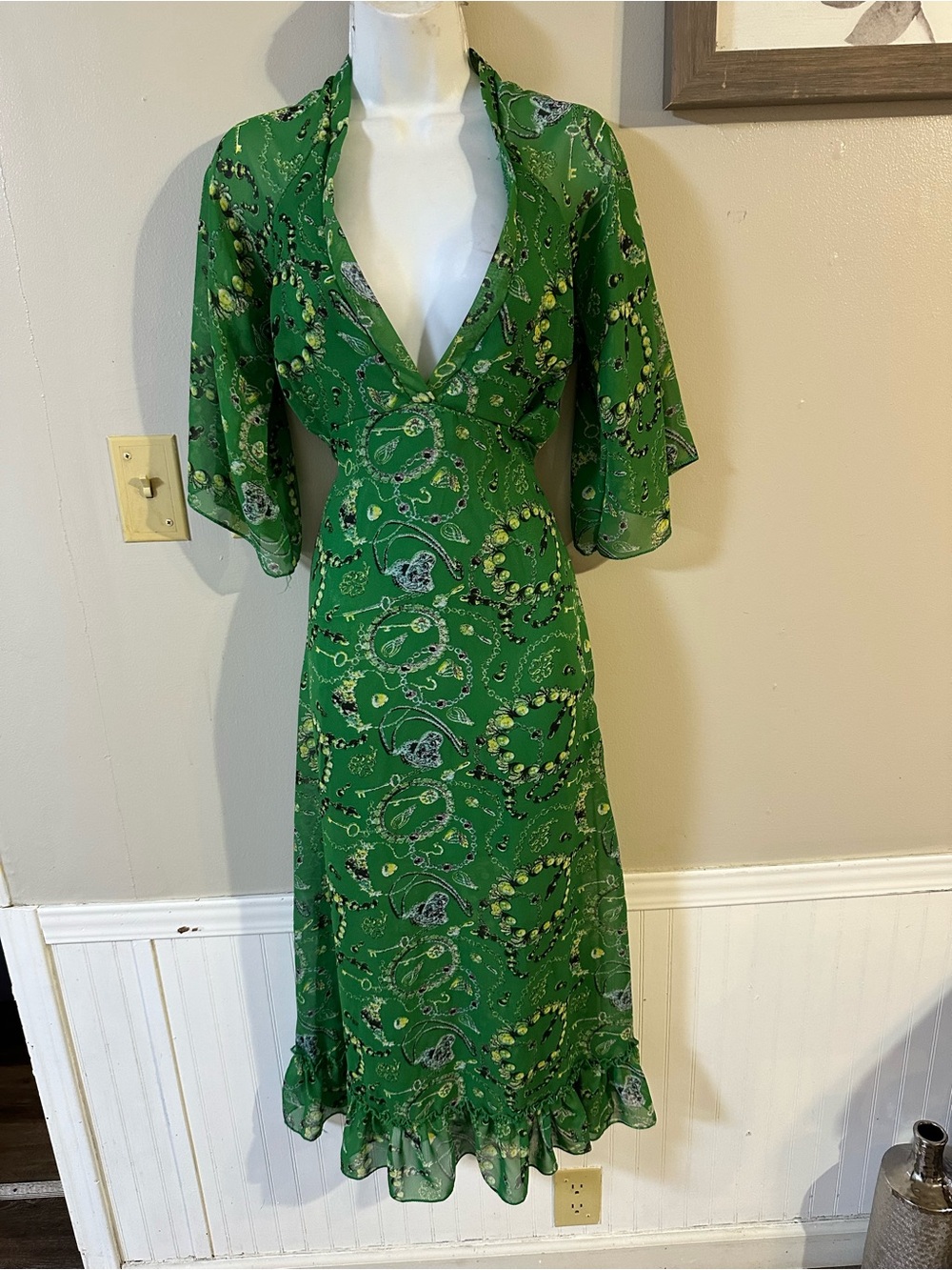 Green Floral V-Neck Maxi Dress with Ruffle Hem